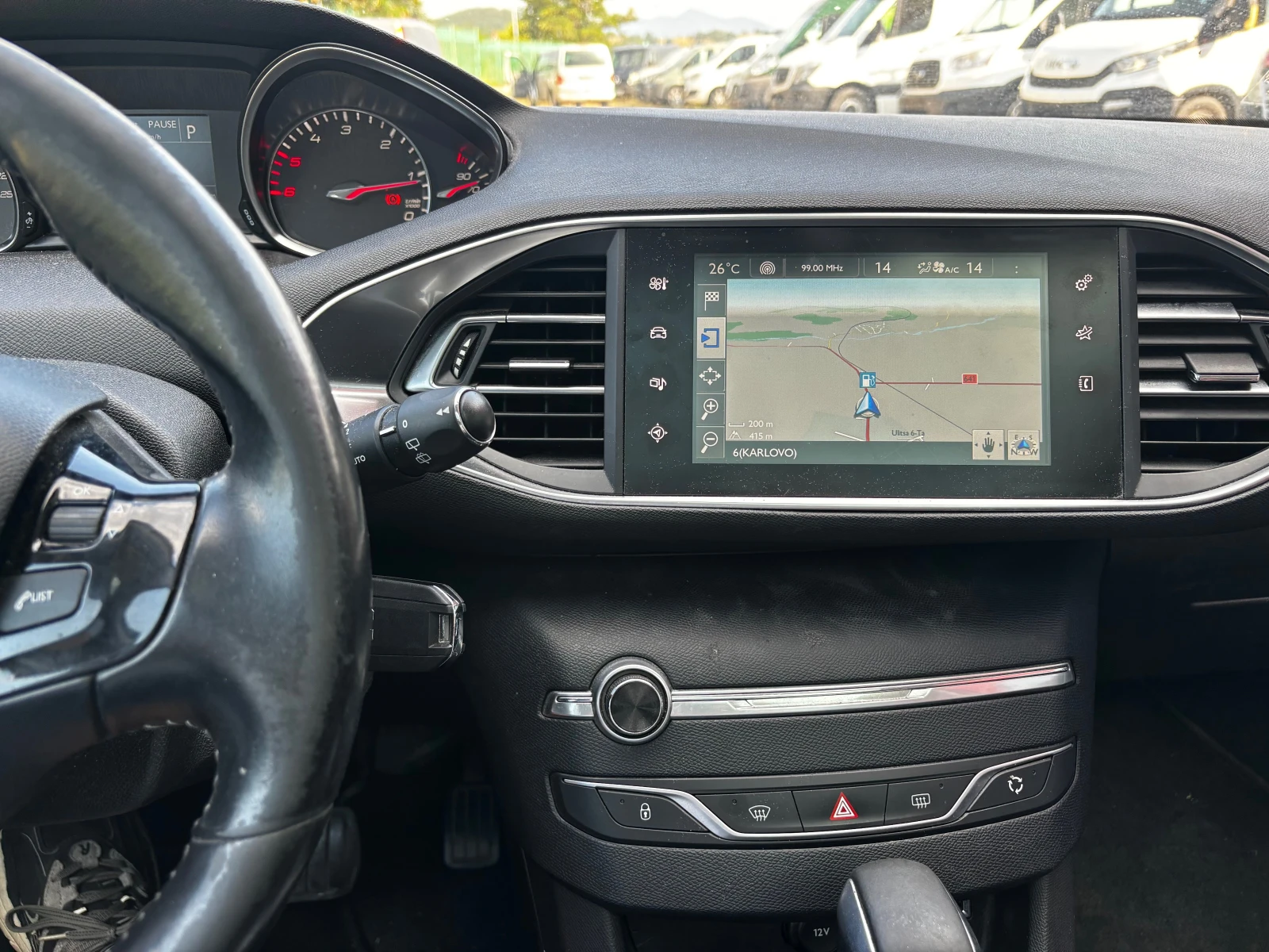 Peugeot 308 2.0 HDI NAVI AUTOMAT, снимка 9 - Автомобили и джипове - 55579457