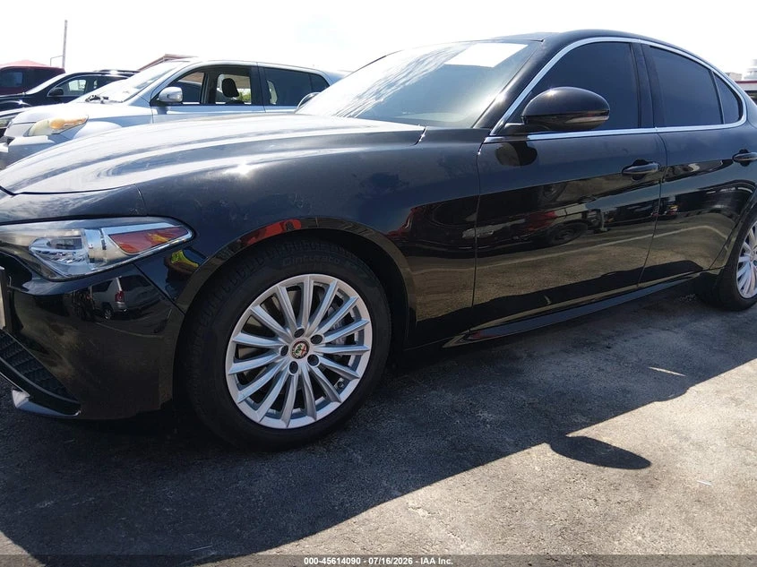 Alfa Romeo Giulia 2.0l Rwd, снимка 6 - Автомобили и джипове - 55591330
