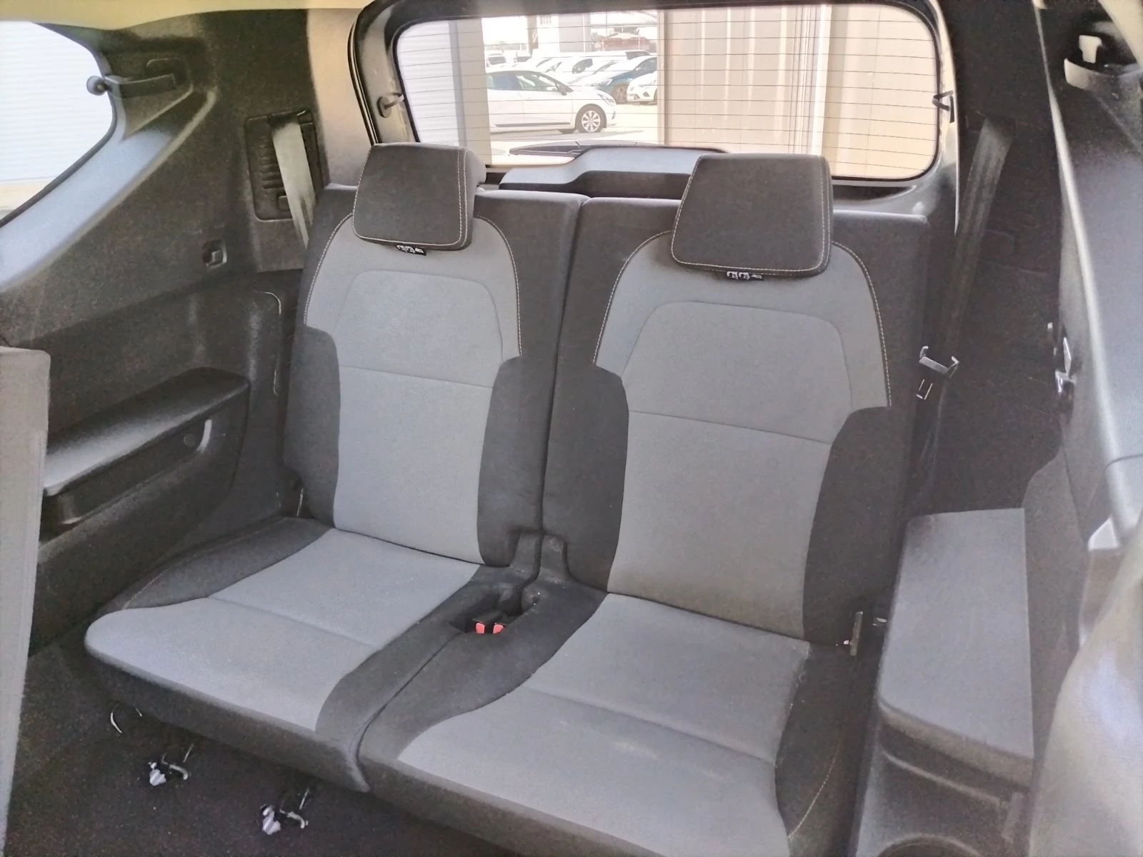 Dacia Jogger 1.0Tce/100к.с./ECO-G/EXTREME, снимка 17 - Автомобили и джипове - 55747880