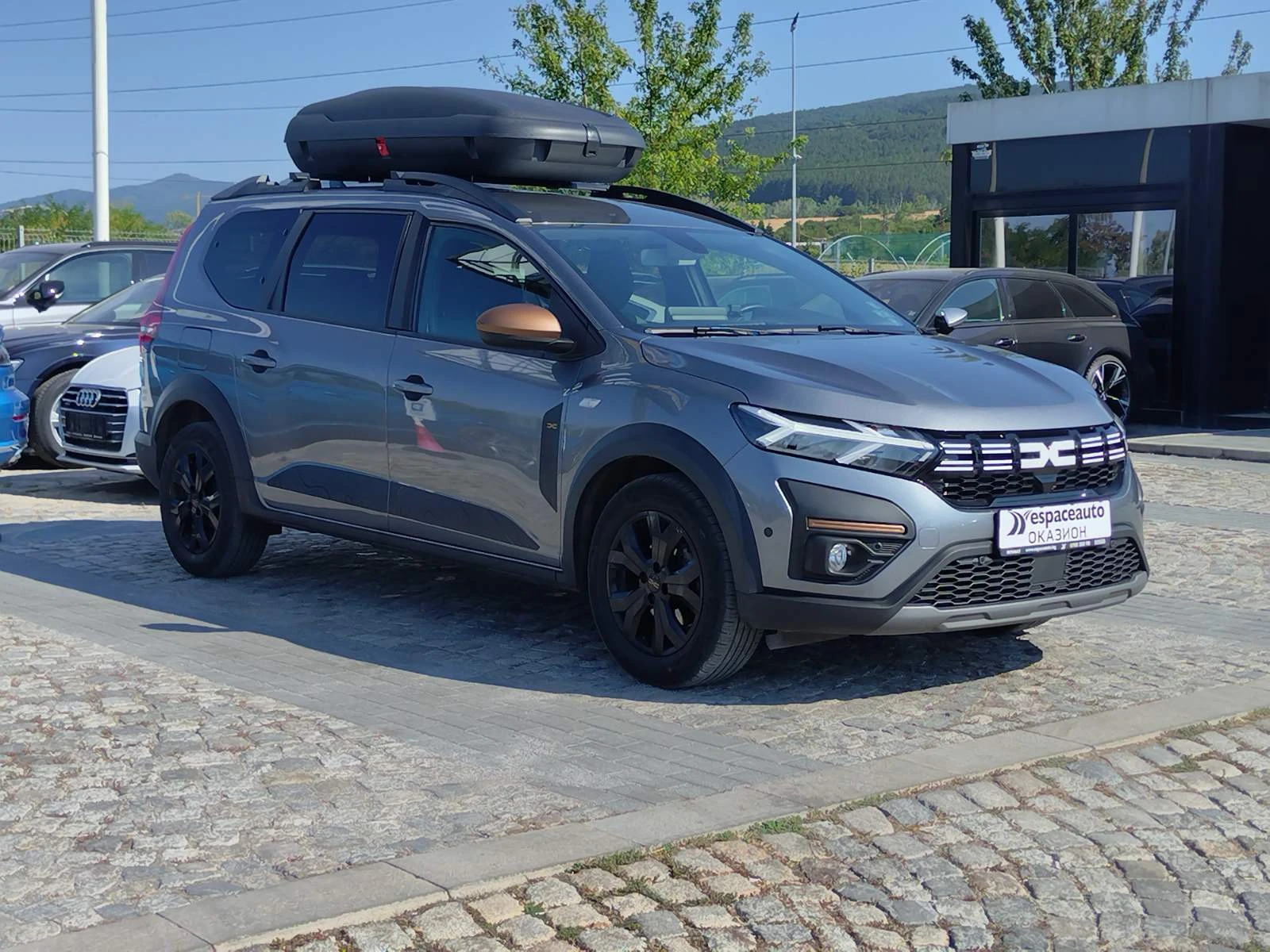 Dacia Jogger 1.0Tce/100к.с./ECO-G/EXTREME, снимка 3 - Автомобили и джипове - 55747880