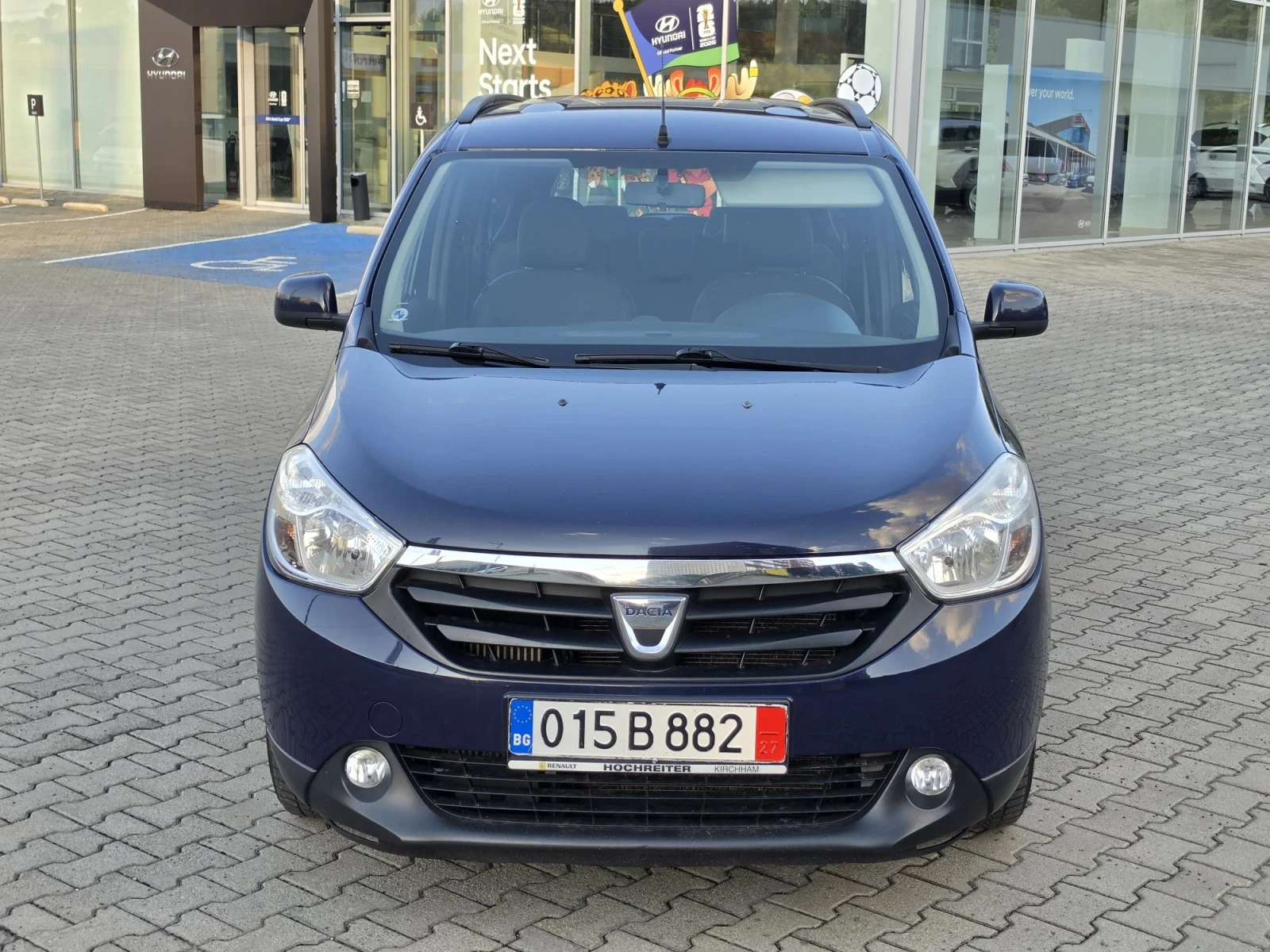 Dacia Lodgy 1.5dciNavi /KLIMA/7МЕСТА, снимка 8 - Автомобили и джипове - 56075146