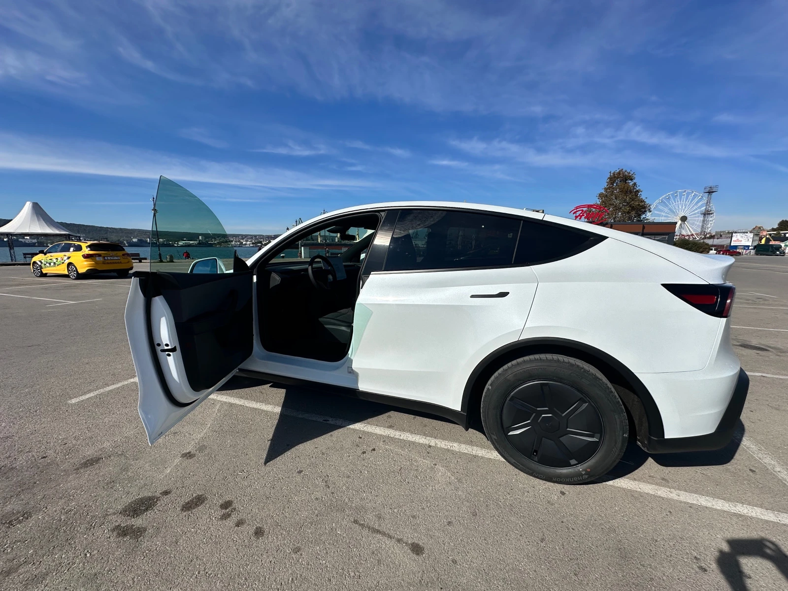Tesla Model Y Juniper НОВА, снимка 7 - Автомобили и джипове - 56343414