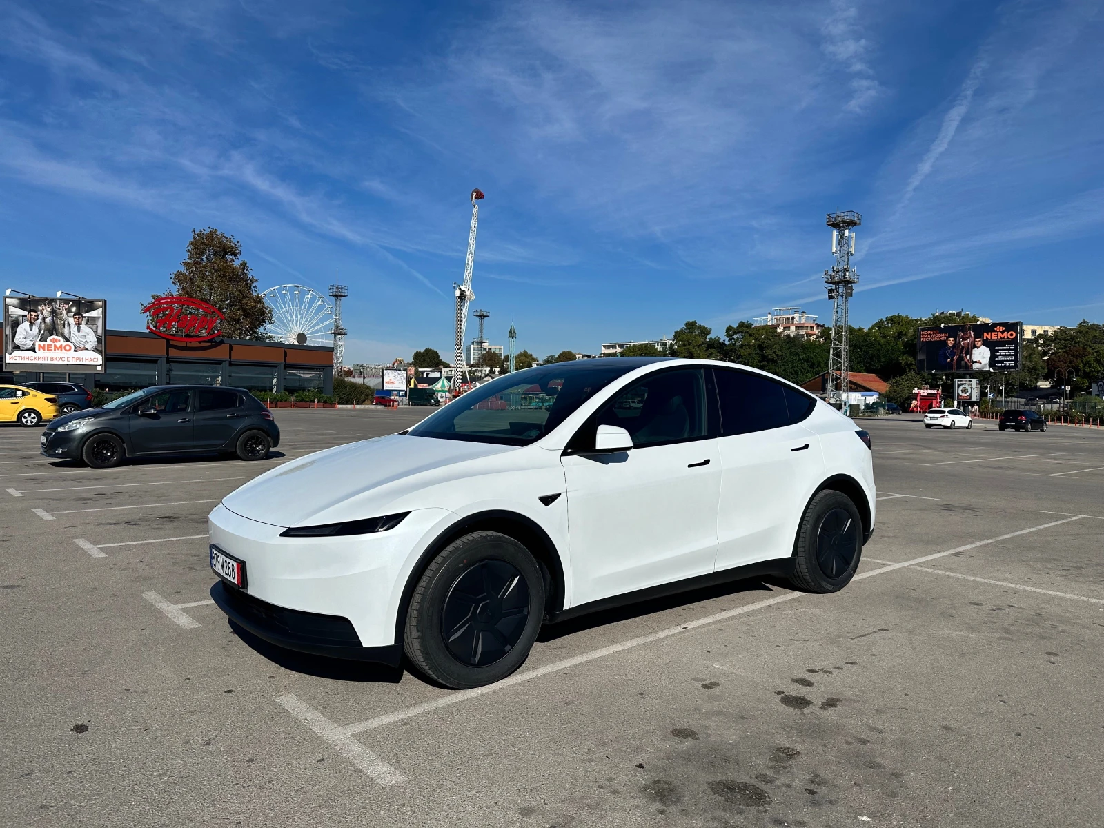 Tesla Model Y Juniper НОВА, снимка 2 - Автомобили и джипове - 56343414