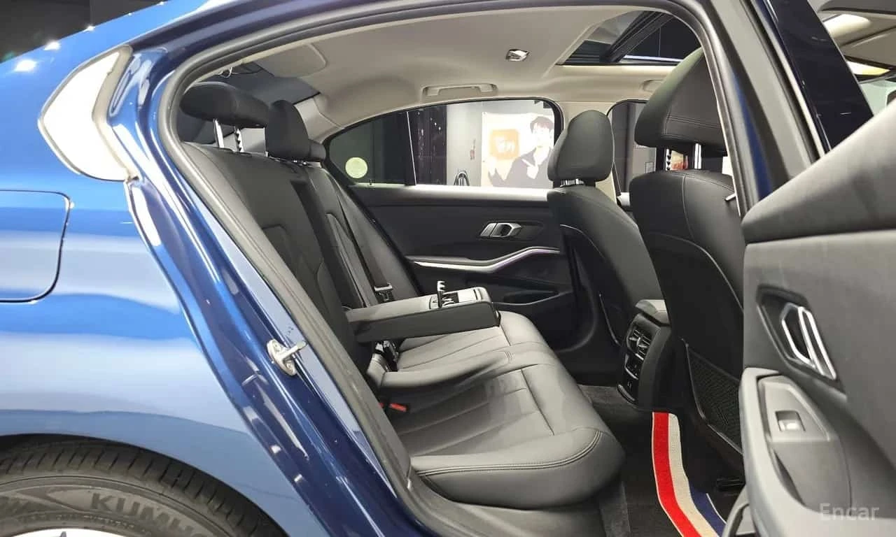 BMW 320 * 320i * ЦЕНА ДО БГ, снимка 12 - Автомобили и джипове - 56545458