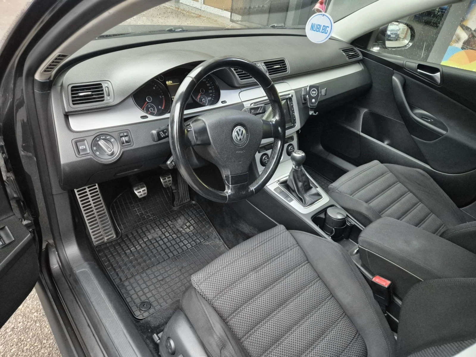 VW Passat Sportline, снимка 11 - Автомобили и джипове - 56666007