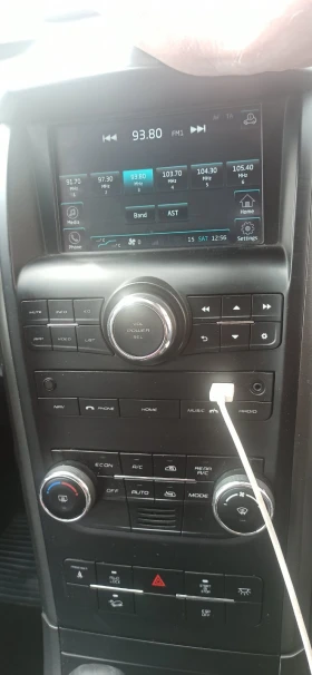 Mahindra XUV 500 W8, снимка 10