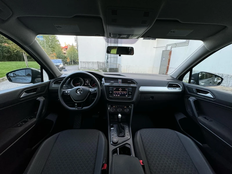 VW Tiguan 2.0TFSI / 4MOTION, снимка 11 - Автомобили и джипове - 47621336