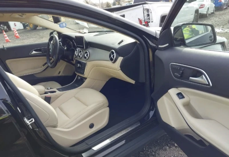 Mercedes-Benz GLA 250, снимка 8 - Автомобили и джипове - 48291185