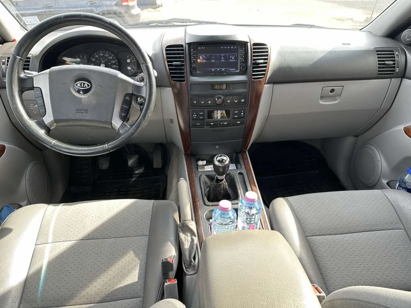 Kia Sorento 25, снимка 9 - Автомобили и джипове - 49107033