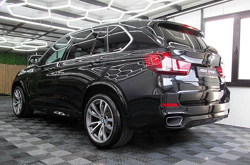 BMW X5 4.0D/M-PAKET/PANORAMA/2xTV/ВАКУМ, снимка 4 - Автомобили и джипове - 51702242