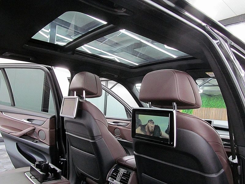 BMW X5 4.0D/M-PAKET/PANORAMA/2xTV/ВАКУМ, снимка 9 - Автомобили и джипове - 51702242