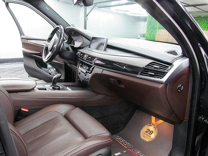 BMW X5 4.0D/M-PAKET/PANORAMA/2xTV/ВАКУМ, снимка 11 - Автомобили и джипове - 51702242