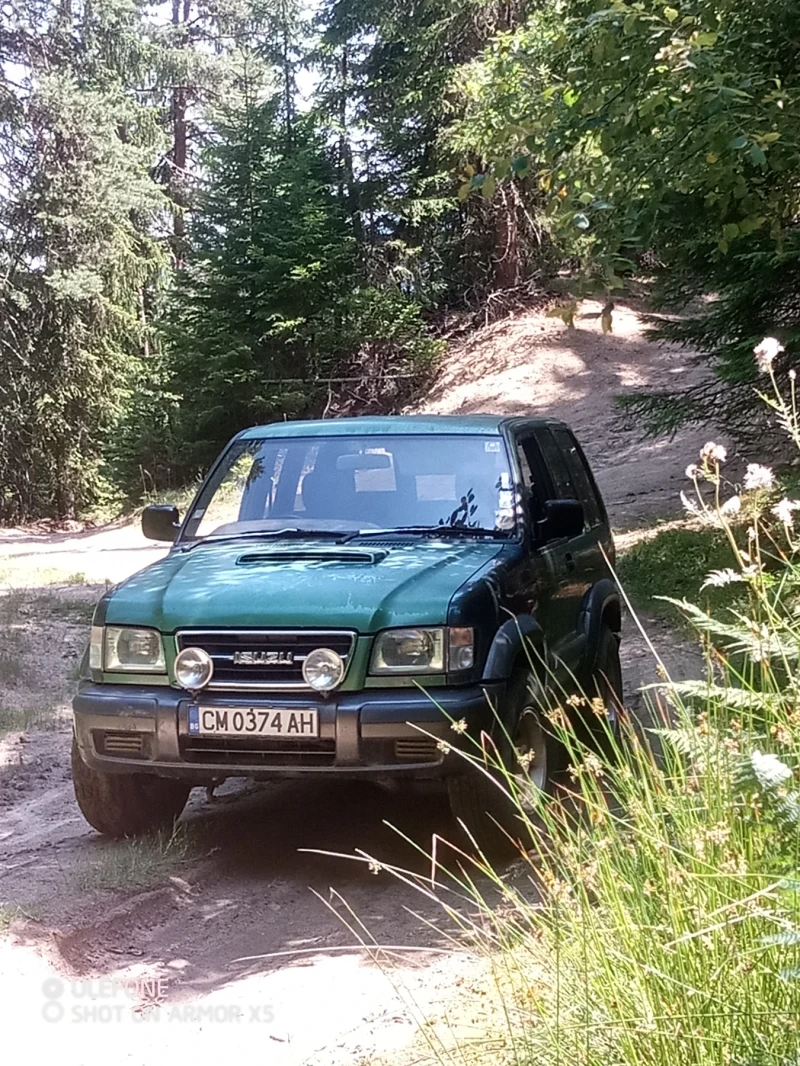 Isuzu Trooper, снимка 3 - Автомобили и джипове - 52305619