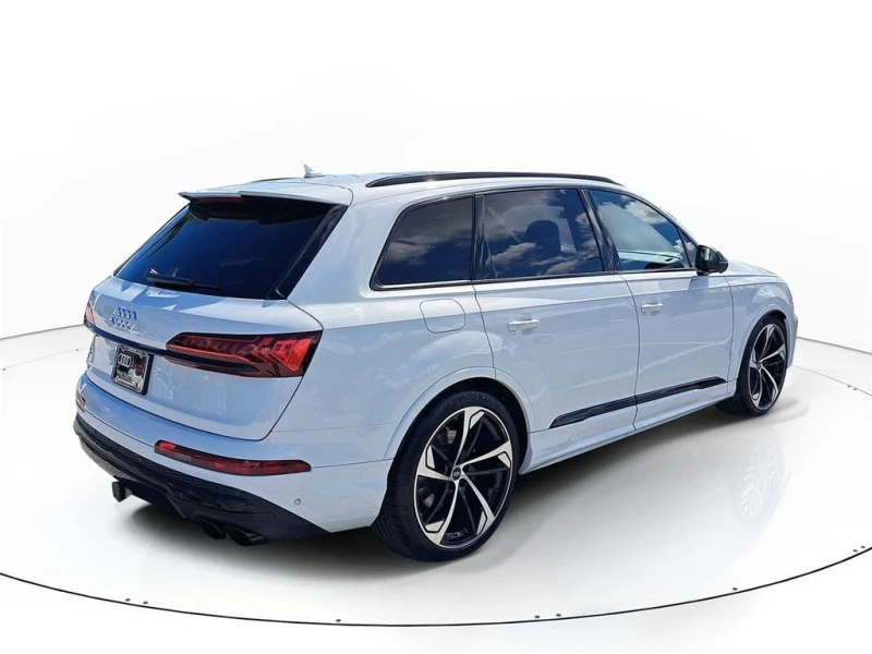 Audi SQ7 4.0 TFSI quattro  CARFAX, снимка 4 - Автомобили и джипове - 53108313