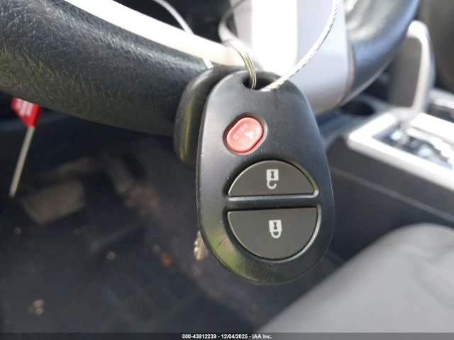 Toyota Tundra SR5, снимка 11 - Автомобили и джипове - 53371528