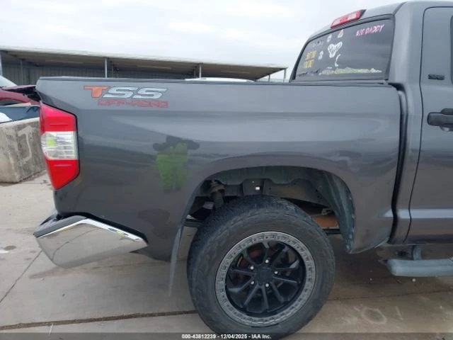Toyota Tundra SR5, снимка 17 - Автомобили и джипове - 53371528