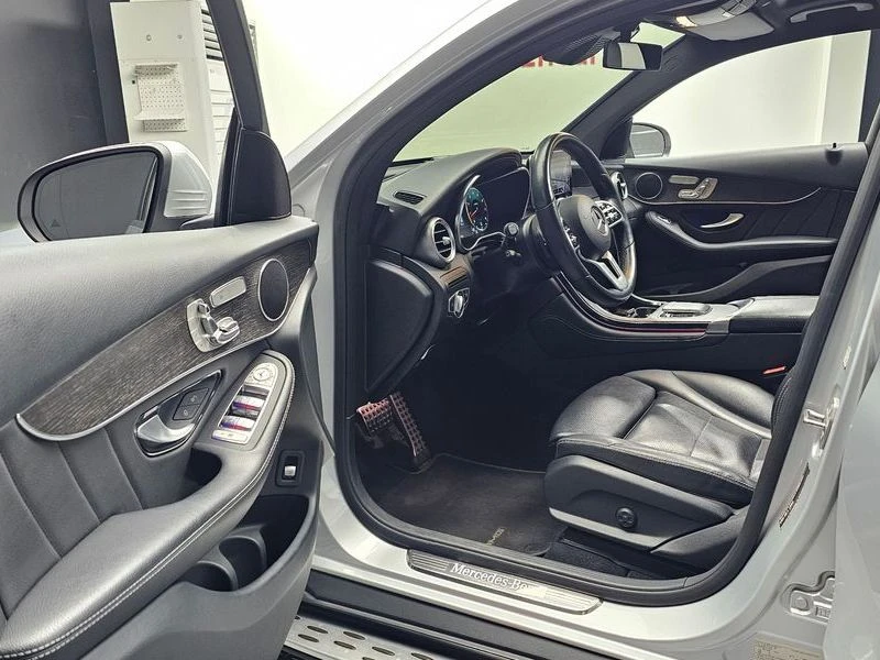 Mercedes-Benz GLC GCL300 4MATIC Coupe| 258к.с.| ВКЛ.ТЕХНОТЕСТ, снимка 10 - Автомобили и джипове - 55663618