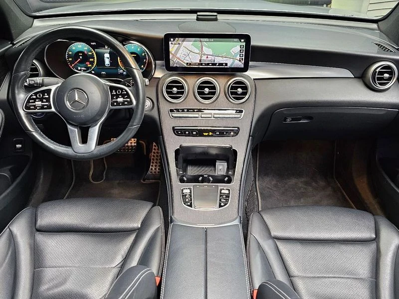 Mercedes-Benz GLC GCL300 4MATIC Coupe| 258к.с.| ВКЛ.ТЕХНОТЕСТ, снимка 7 - Автомобили и джипове - 55663618