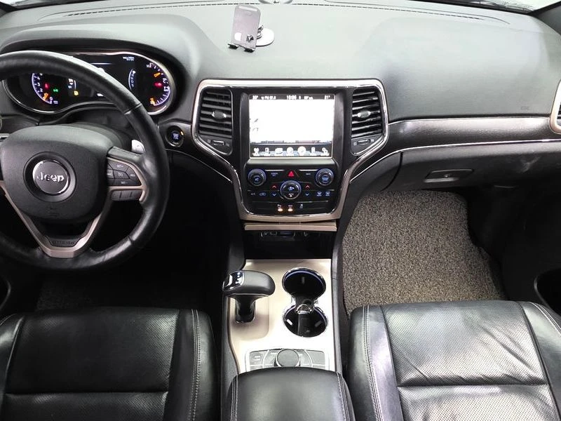 Jeep Cherokee 3.6 Limited| 286к.с.| ВКЛ.ТЕХНОТЕСТ, снимка 7 - Автомобили и джипове - 55700281