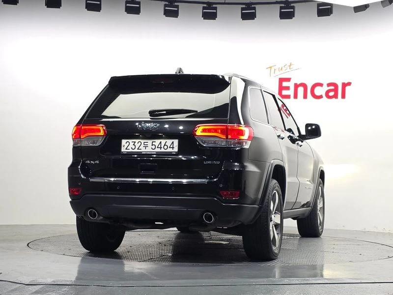 Jeep Cherokee 3.6 Limited| 286к.с.| ВКЛ.ТЕХНОТЕСТ, снимка 4 - Автомобили и джипове - 55700281