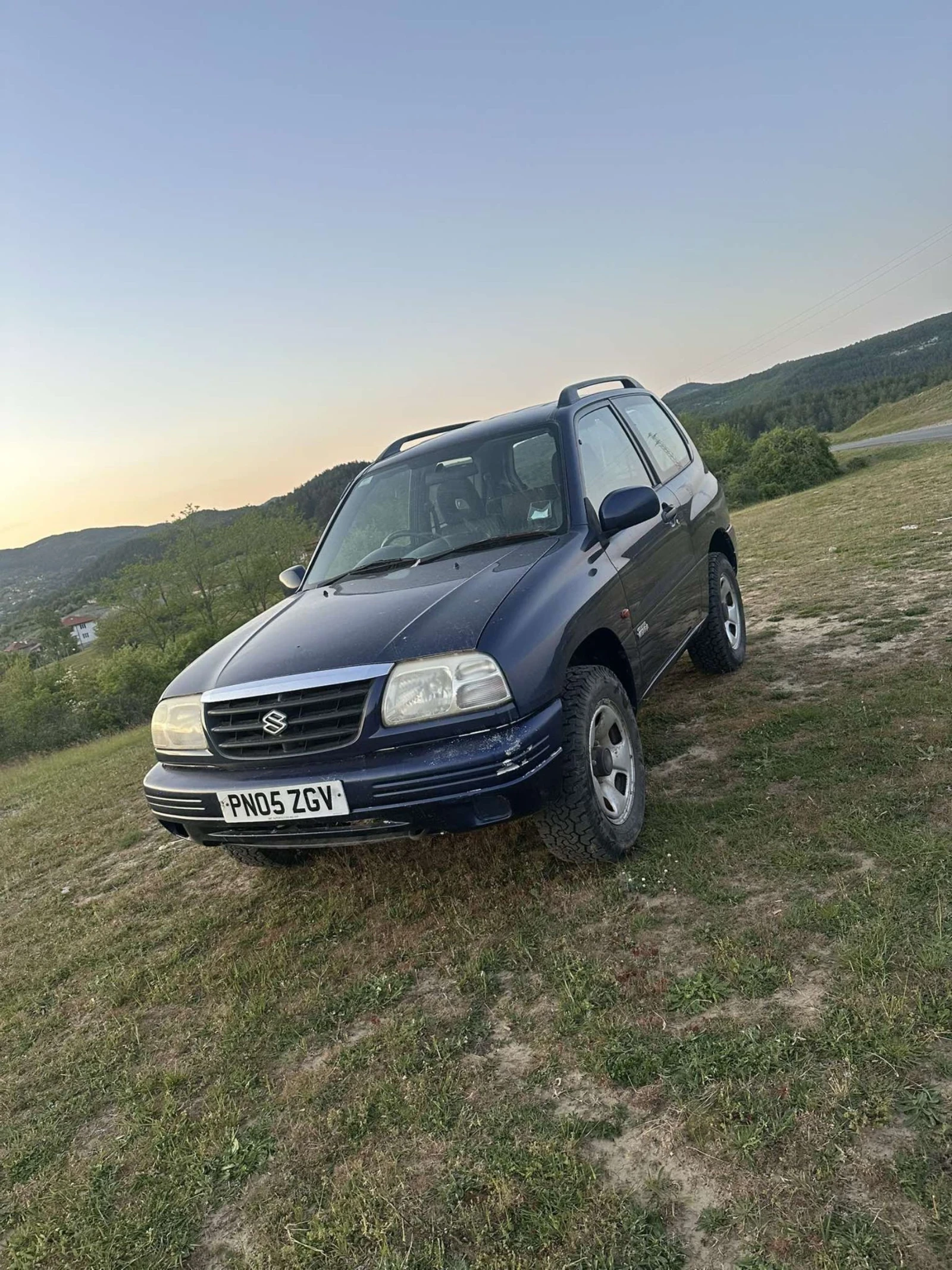 Suzuki Grand vitara 1.6  ДЕСЕН ВОЛАН  - изображение 9
