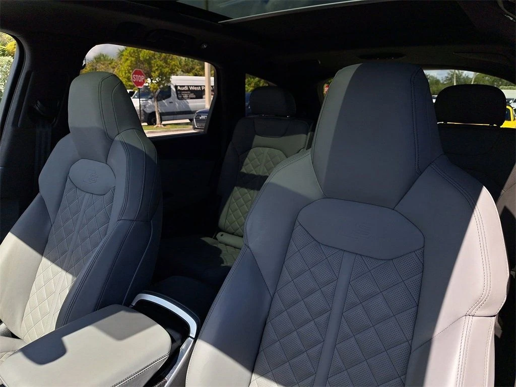 Audi SQ7 4.0 TFSI quattro  CARFAX | Mobile.bg � ����������� 16