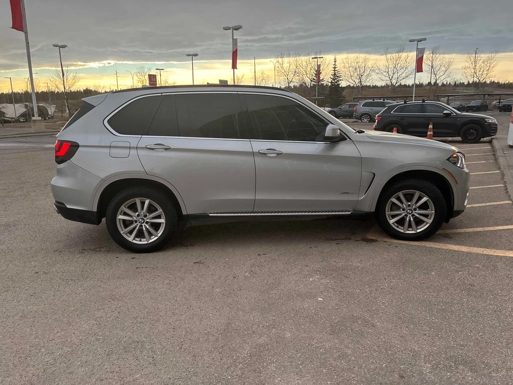 BMW X5 XDRIVE35I * ПАНОРАМА* ПОДГРЕВИ* ПРЕДСТАВИТЕЛСТВО*  - изображение 4