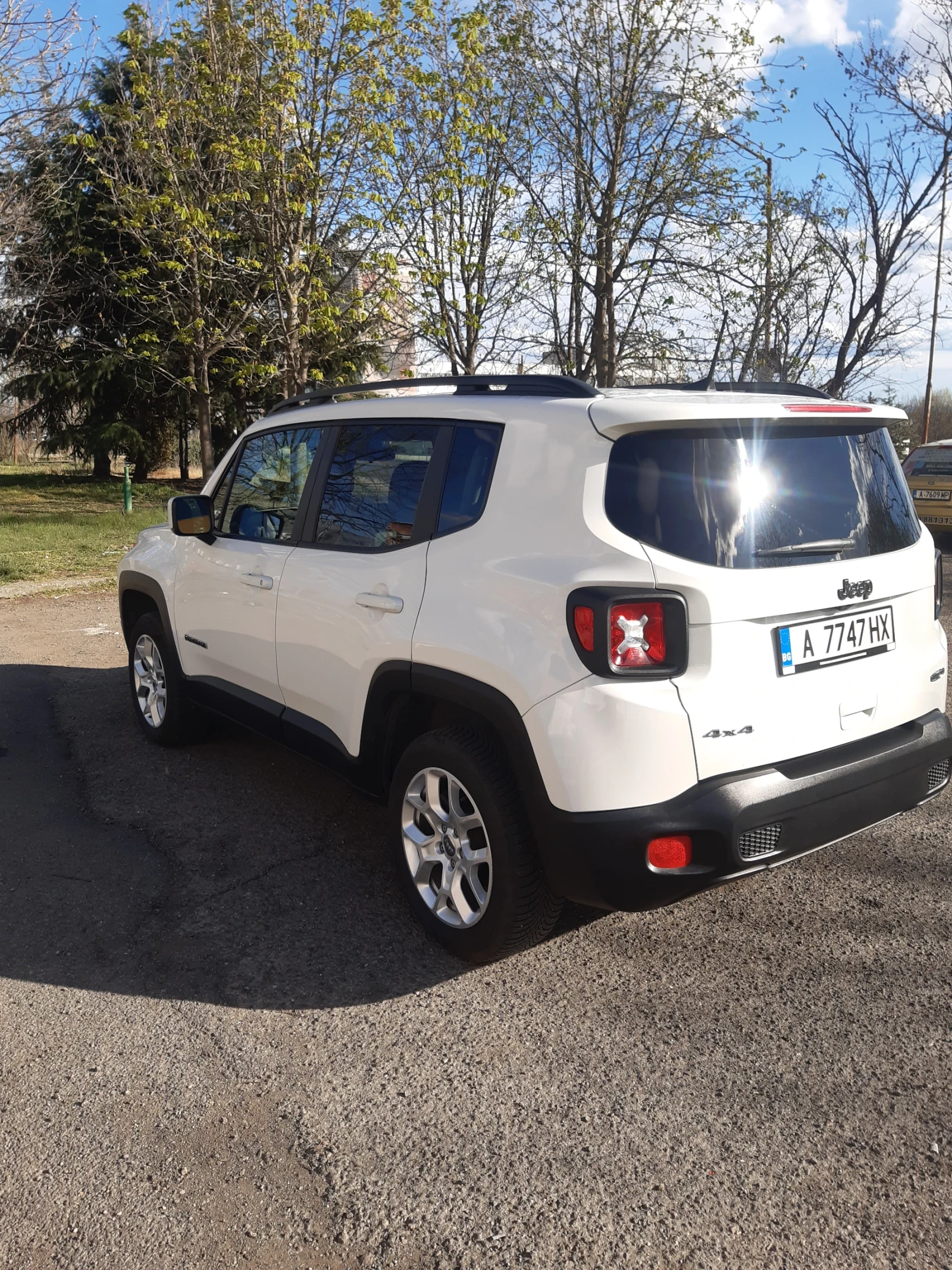 Jeep Renegade Latitude - изображение 8