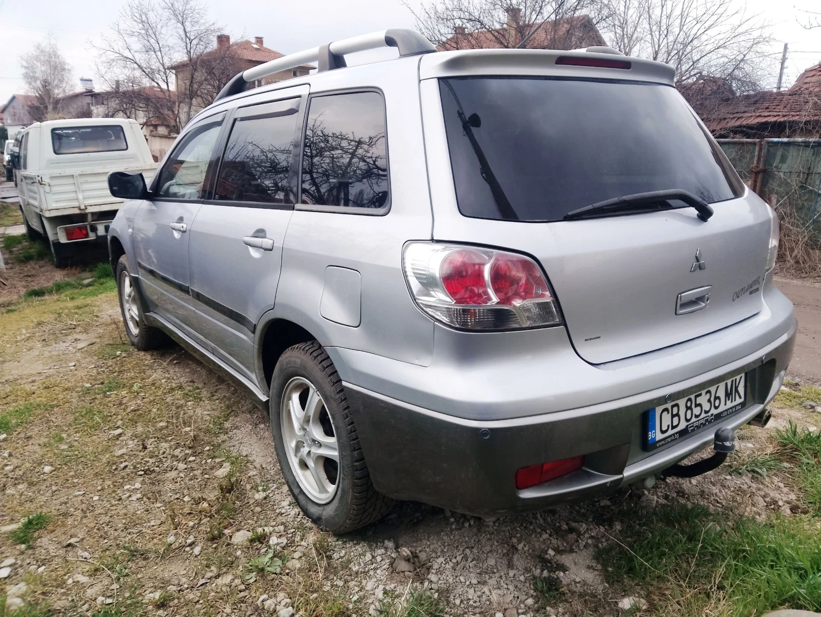 Mitsubishi Outlander 2.4 4x4 ГАЗ Бартер, снимка 6 - Автомобили и джипове - 54371346