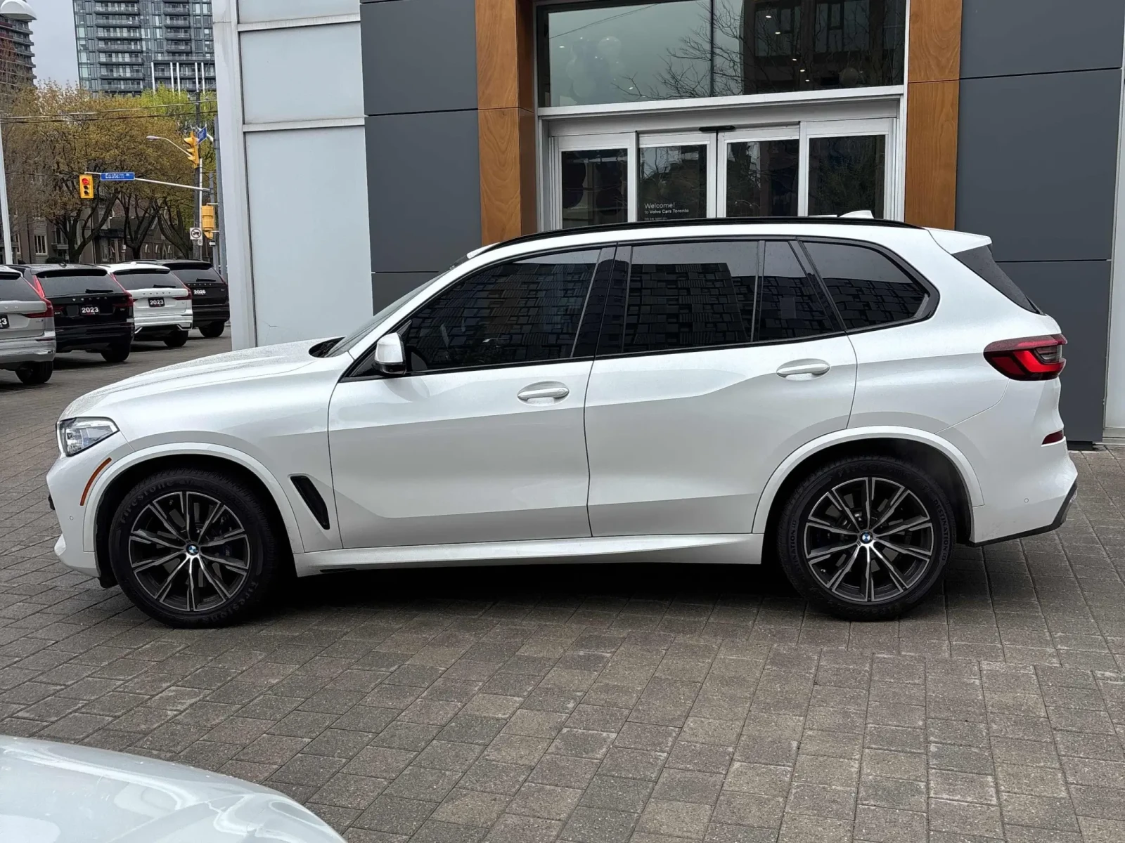 BMW X5 xDrive40i* B58* LASER* ВЪЗДУШНО ОКАЧВАНЕ, снимка 2 - Автомобили и джипове - 54489326