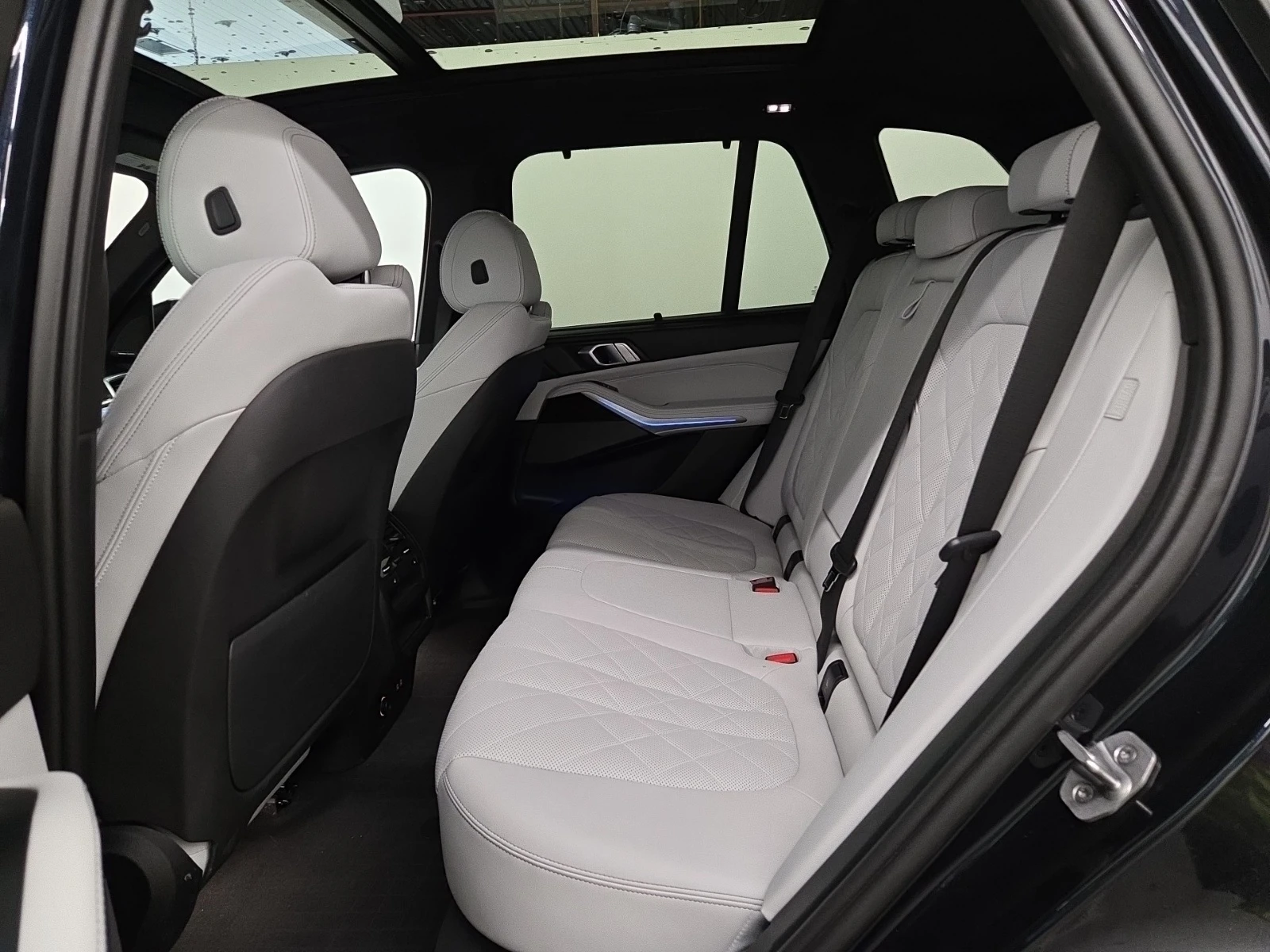 BMW X5 40i * * M ПАКЕТ * * CARFAX * * АВТО КРЕДИТ * * , снимка 12 - Автомобили и джипове - 54646993