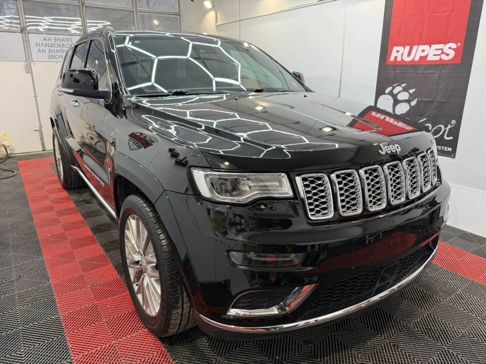 Jeep Grand cherokee 3.0CRD SUMMIT, снимка 2 - Автомобили и джипове - 54961268