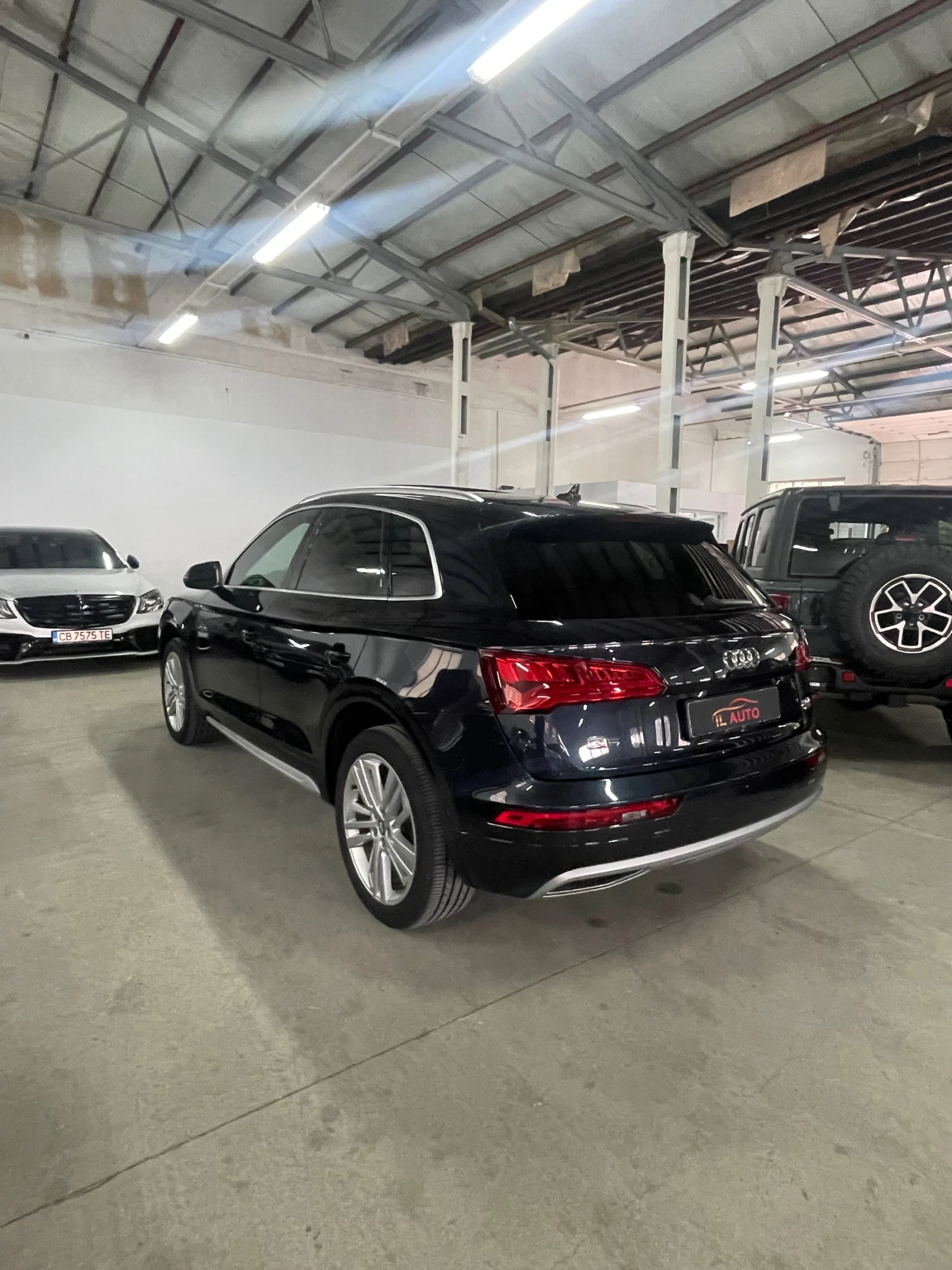Audi Q5 B&O/head-up/360/Distr/Обдух/панор/подгр/keyless/FU, снимка 6 - Автомобили и джипове - 55041954