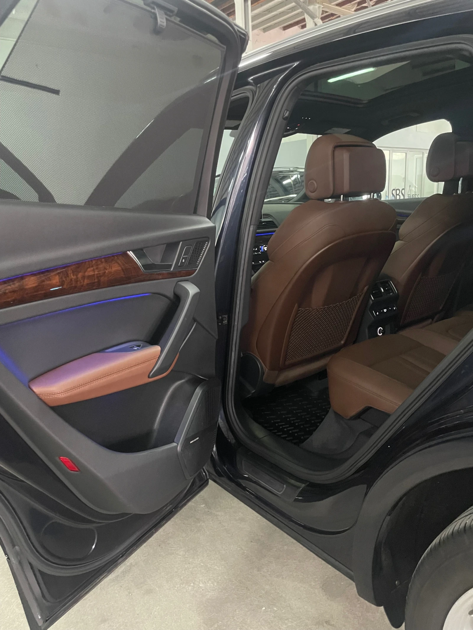 Audi Q5 B&O/head-up/360/Distr/Обдух/панор/подгр/keyless/FU, снимка 16 - Автомобили и джипове - 55041954