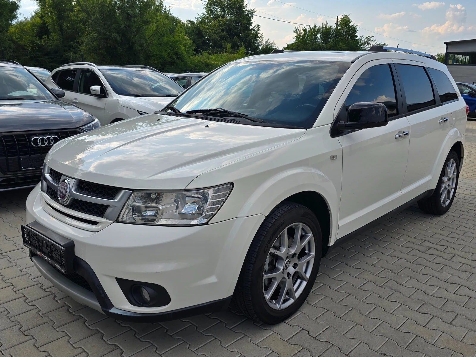 Fiat Freemont 2.0D, 170к.с., 4х4, 7-места, Автомат!, снимка 4 - Автомобили и джипове - 55118817