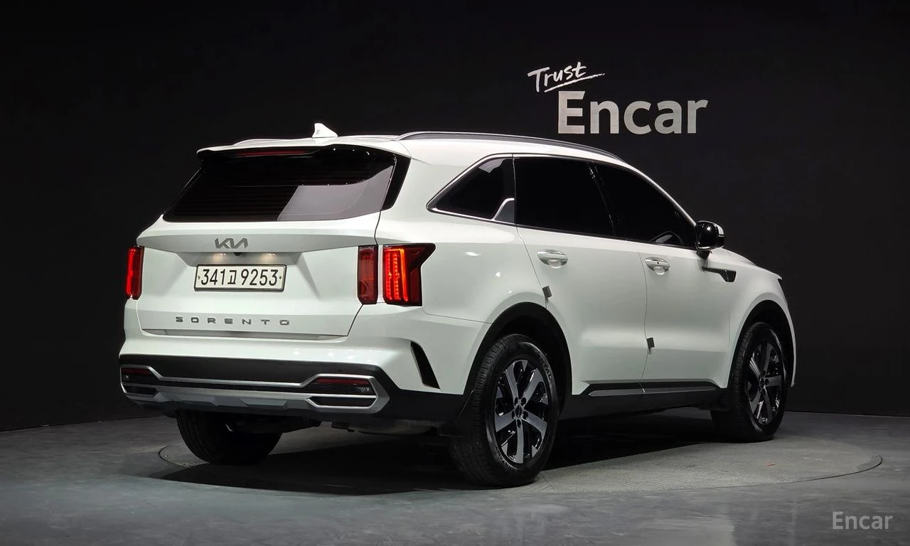 Kia Sorento 2.5T* PRESTIGE* ОБДУХВАНЕ* ДИСТРОНИК* LANE* ASSIST, снимка 2 - Автомобили и джипове - 55969897