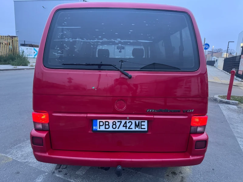 VW Multivan 2.5 TDI, снимка 7 - Бусове и автобуси - 53101845