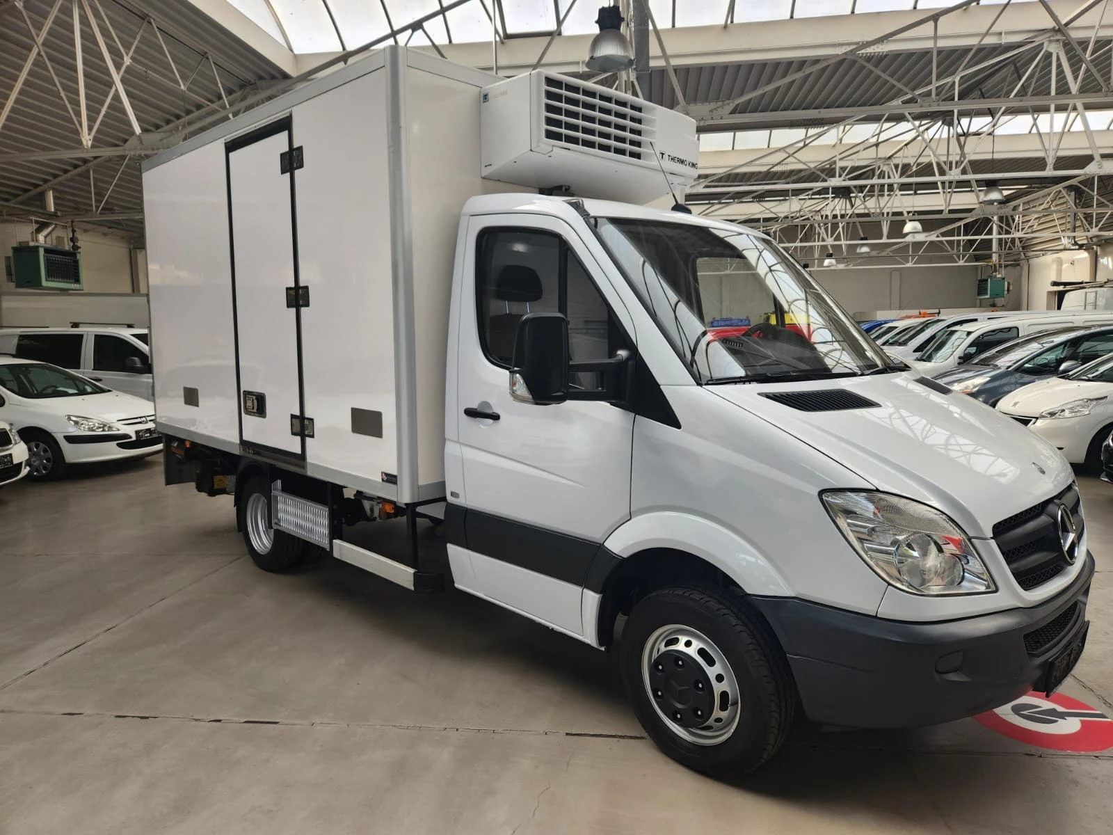 Mercedes-Benz Sprinter -32  ХЛАДИЛЕН - изображение 3