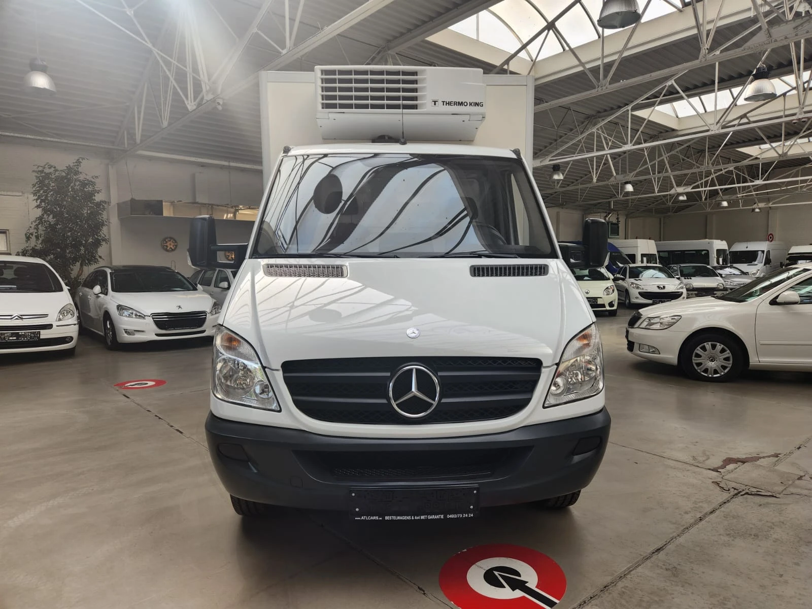 Mercedes-Benz Sprinter -32  ХЛАДИЛЕН - изображение 4