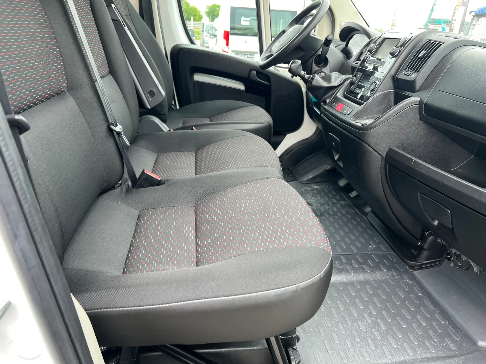 Citroen Jumper 2.0tdi-9места-клима - изображение 9