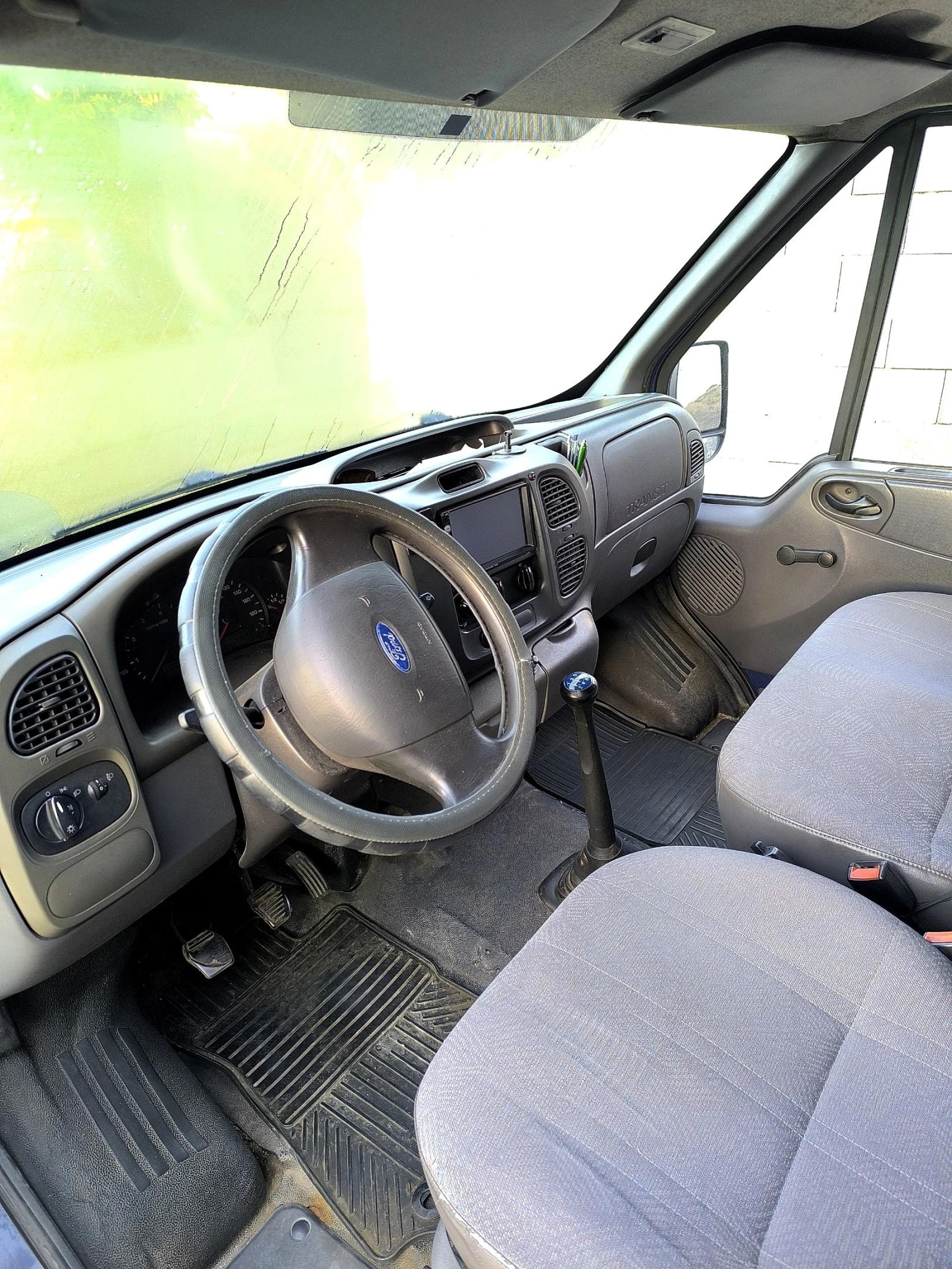 Ford Transit 330 - изображение 3