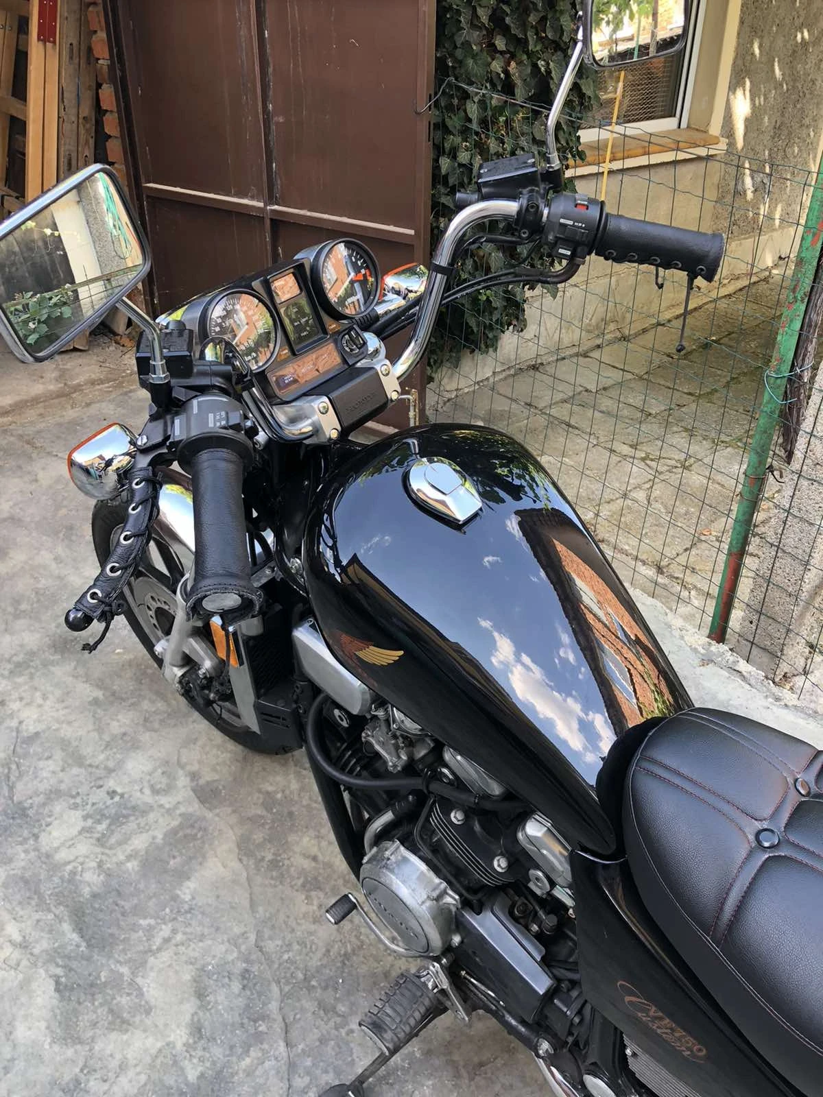 Honda Magna VF 750, снимка 2 - Мотоциклети и мототехника - 55506305
