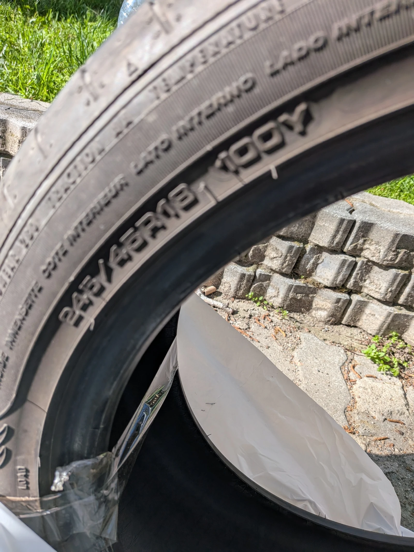 Гуми Летни 245/45R18, снимка 4 - Гуми и джанти - 54519294