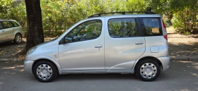  Toyota Yaris verso