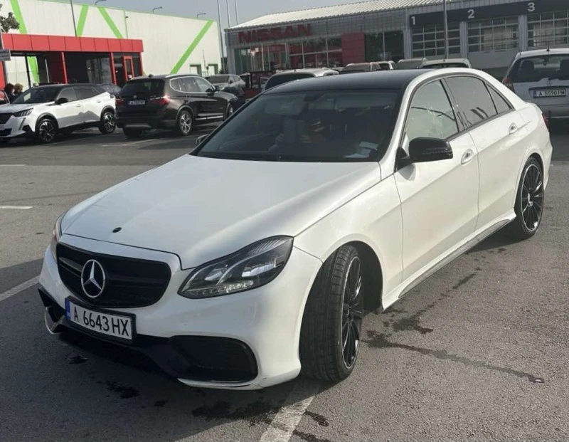 Mercedes-Benz E 200 AMG, снимка 1 - Автомобили и джипове - 46956707