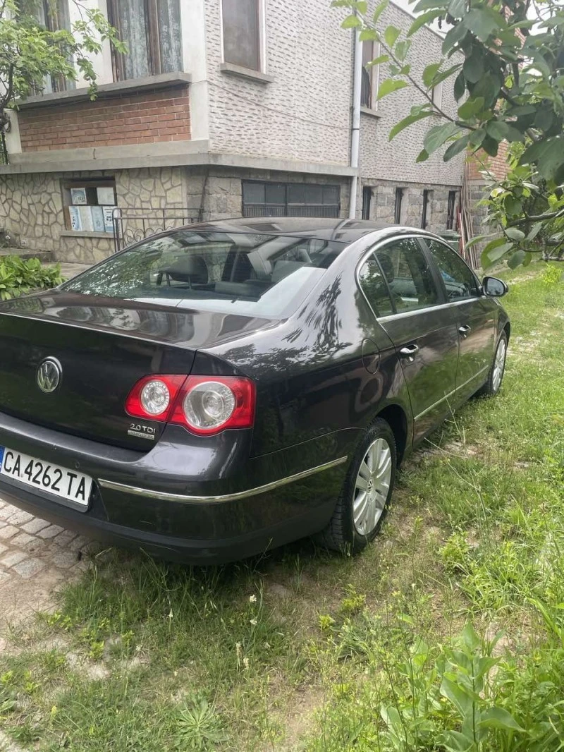 VW Passat, снимка 2 - Автомобили и джипове - 46706407