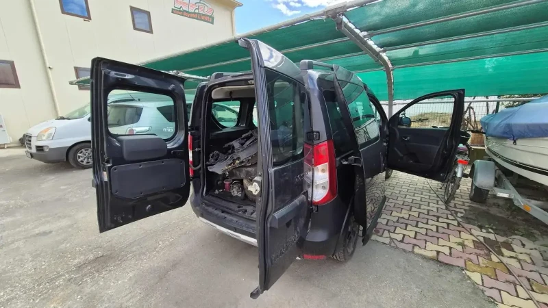 Dacia Dokker Stepway, снимка 11 - Автомобили и джипове - 47201560