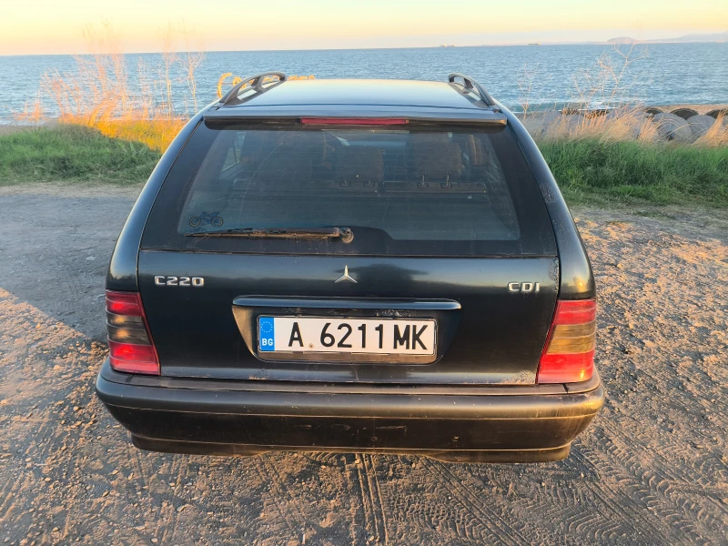 Mercedes-Benz C 220, снимка 9 - Автомобили и джипове - 47906042