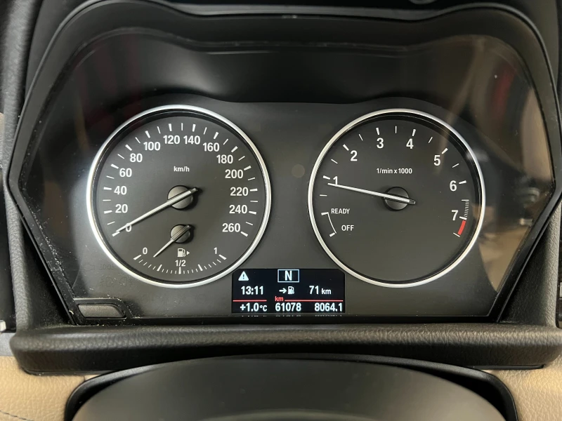 BMW 2 Active Tourer 218i 61000km!!!, снимка 11 - Автомобили и джипове - 48663311