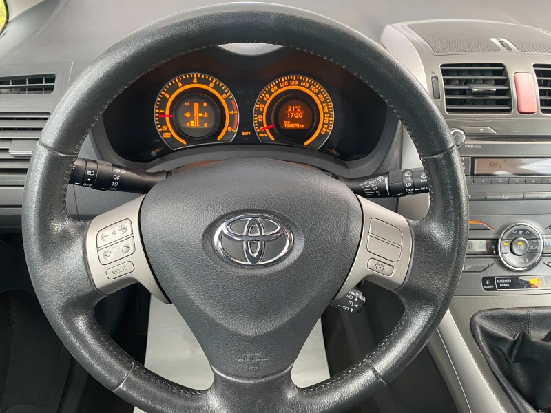 Toyota Auris 1.6 i ТОП СЪСТОЯНИЕ 164 х.км, снимка 8 - Автомобили и джипове - 49088575